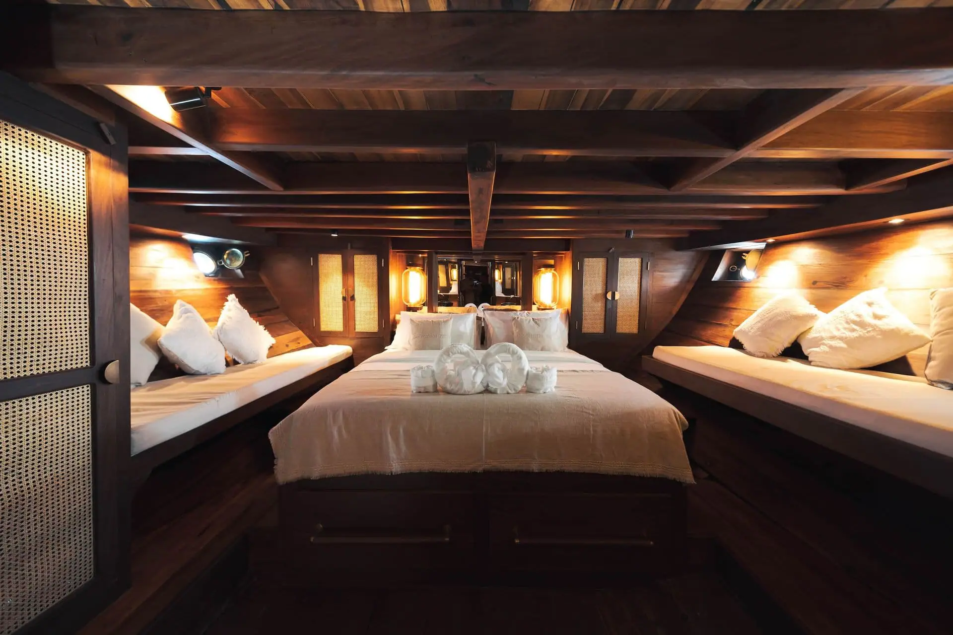 17-nataraja-front-cabin-pacific-high-min-1920-x-1279