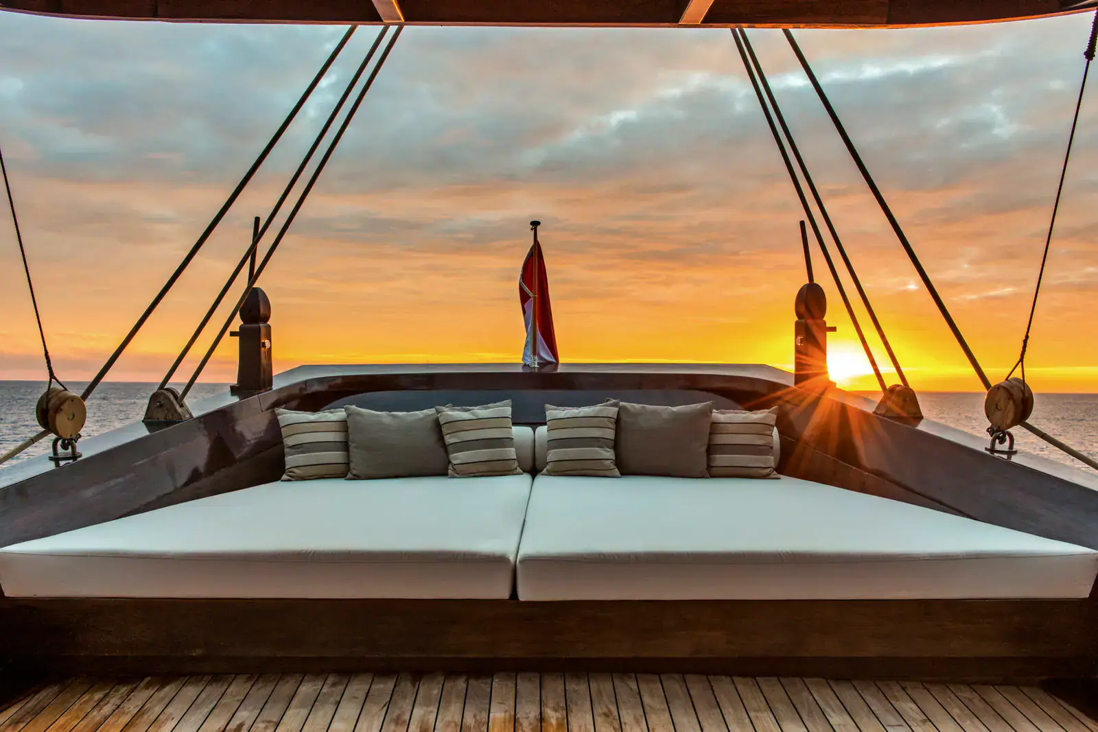 Enjoy the sunset on Amandira's Deck