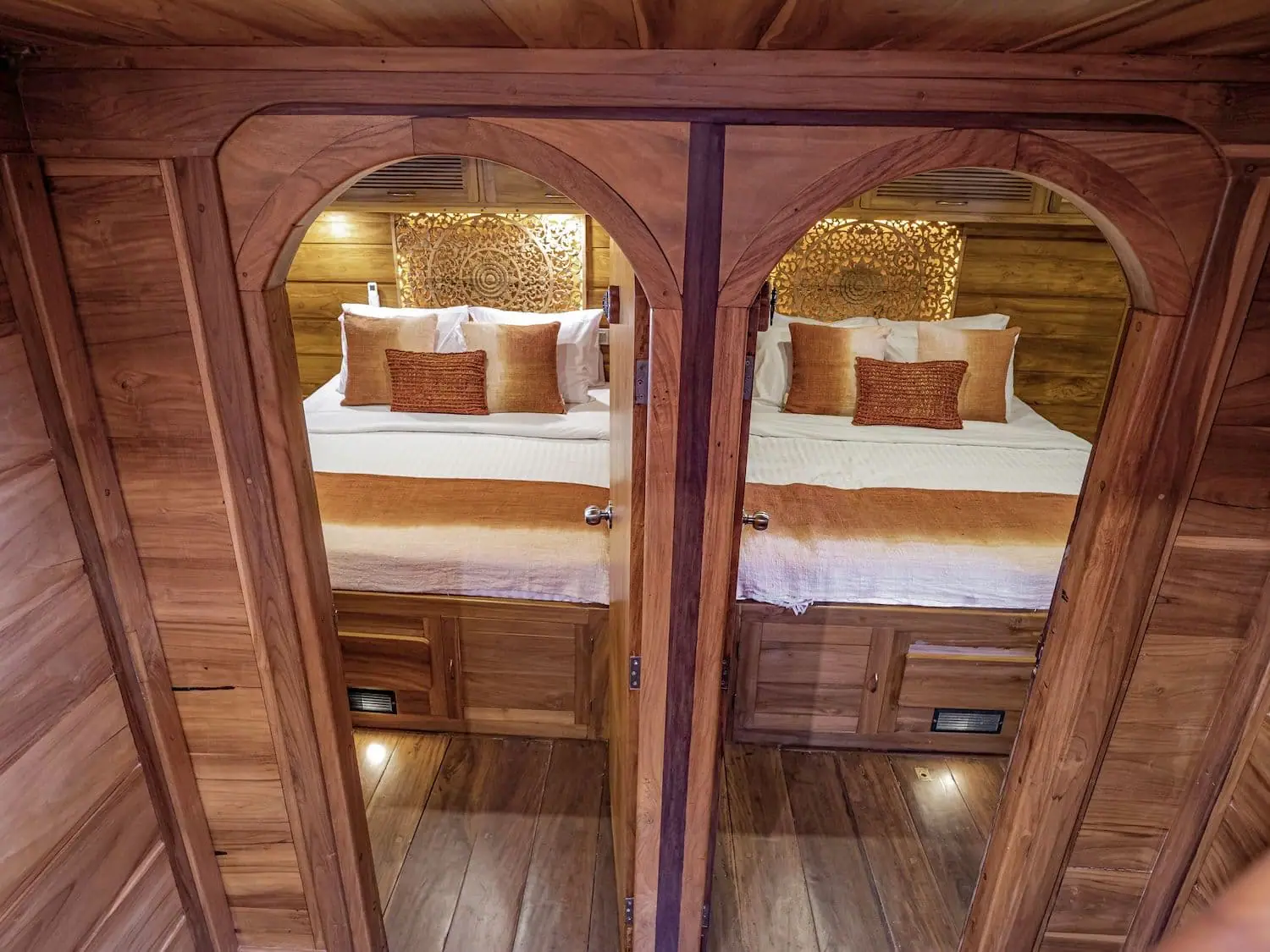 anne-20-bonny-20-double-20-cabins-1500-x-1125