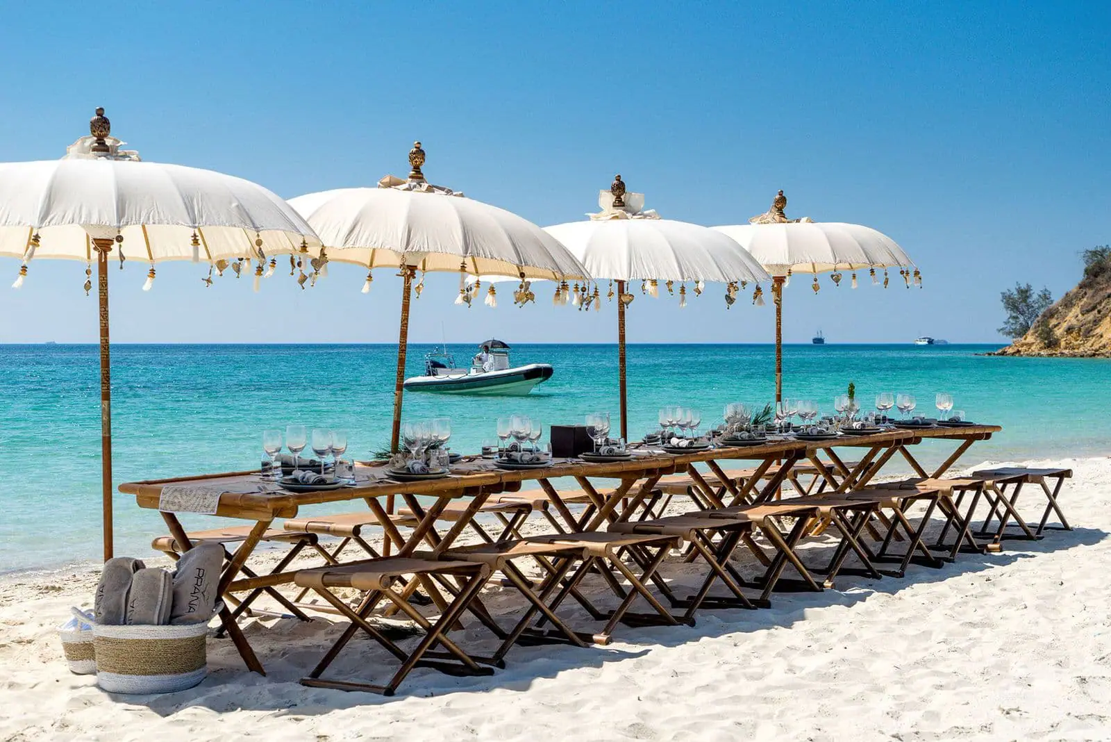 beach-20-set-20-up-1920-x-1282