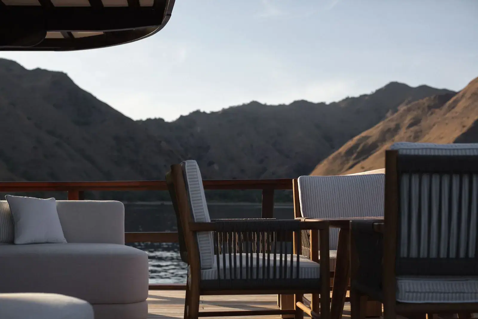 bridge-20-deck-20-20-owner-s-20-suite-20-20-terrace-20-3-20-of-205-20-20-img-7059-1920-x-1280