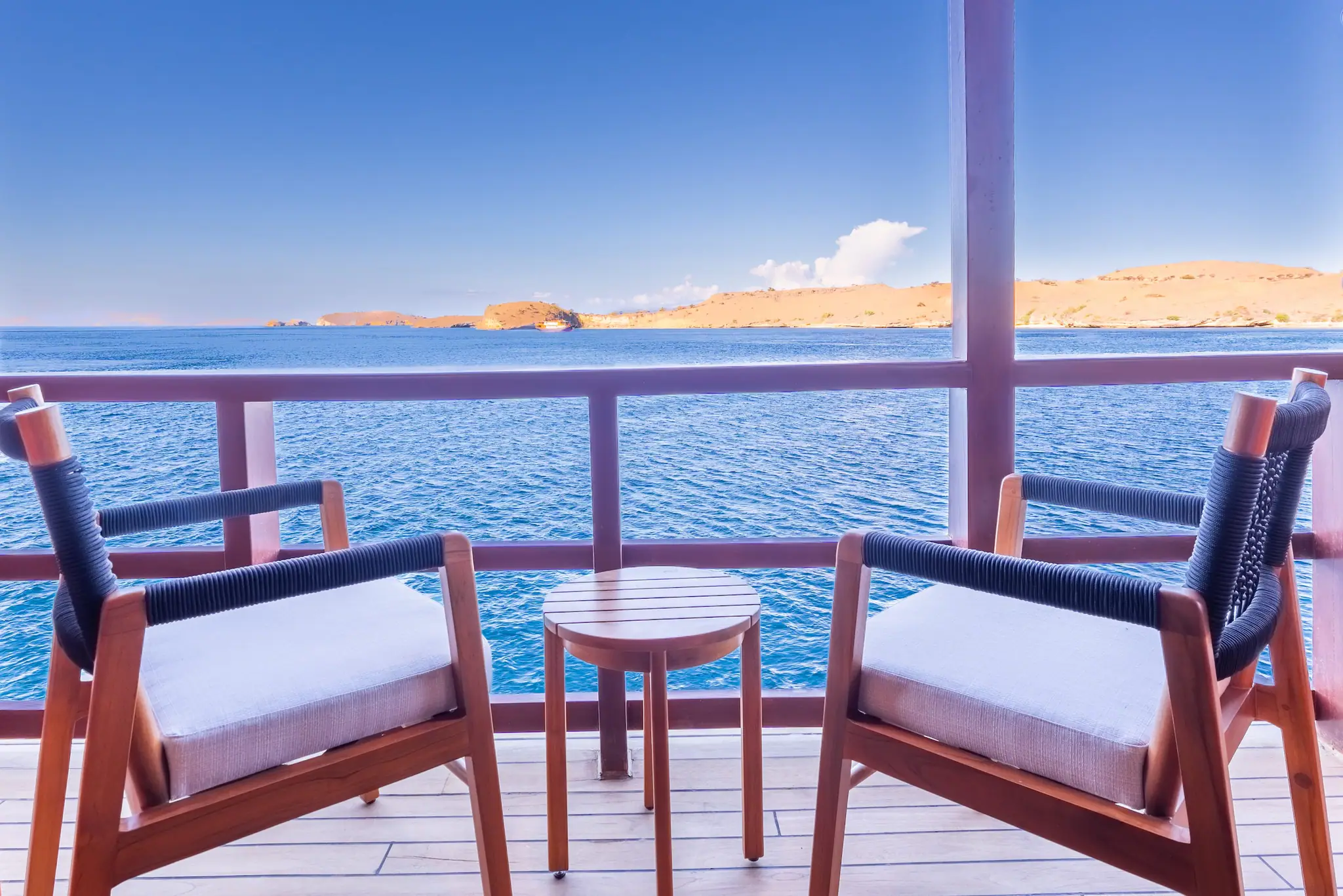 cabin-upper-deck-deluxe-cabin-1-10