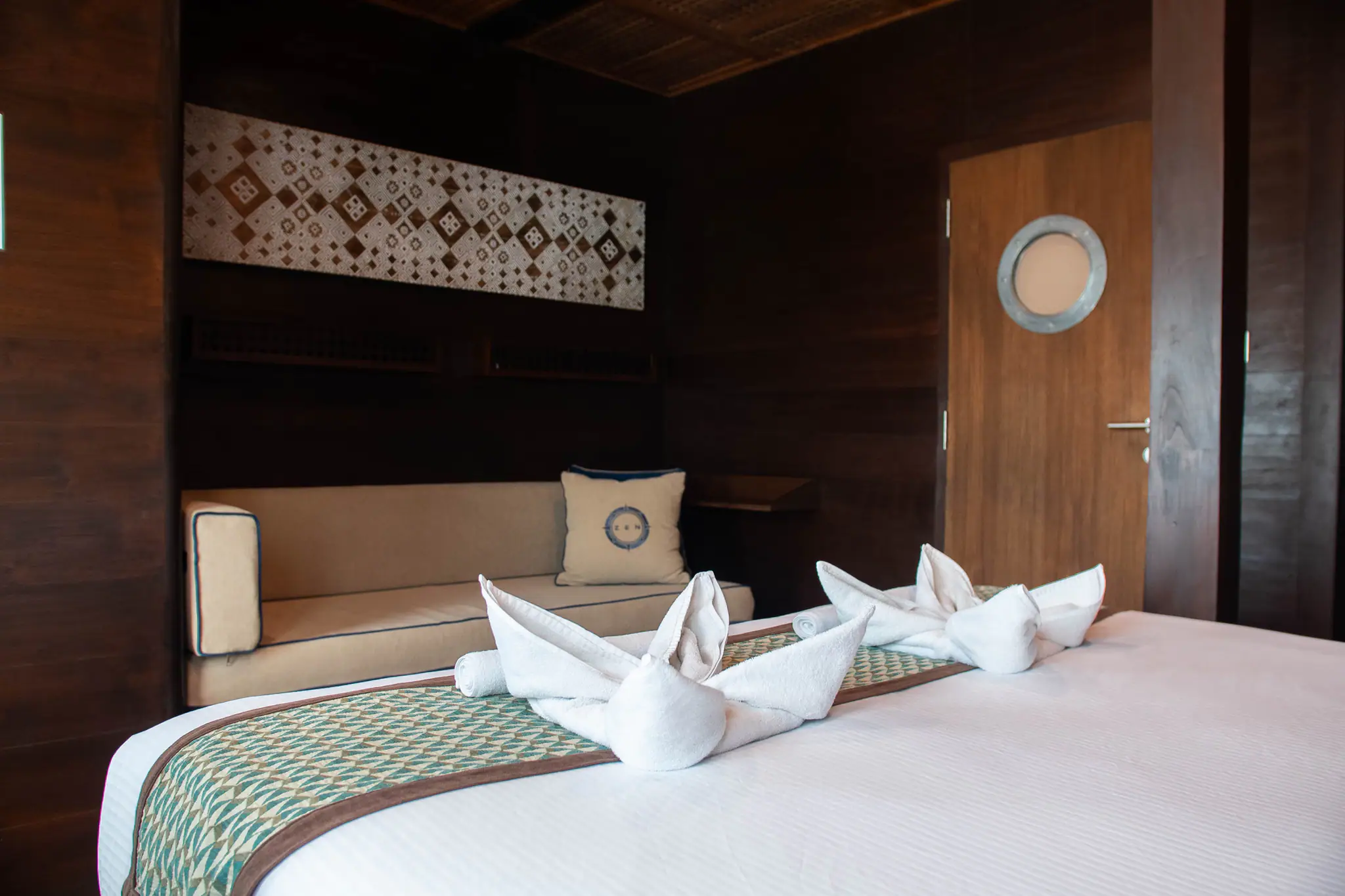 cowrie-double-bed-set-up-extra-bed