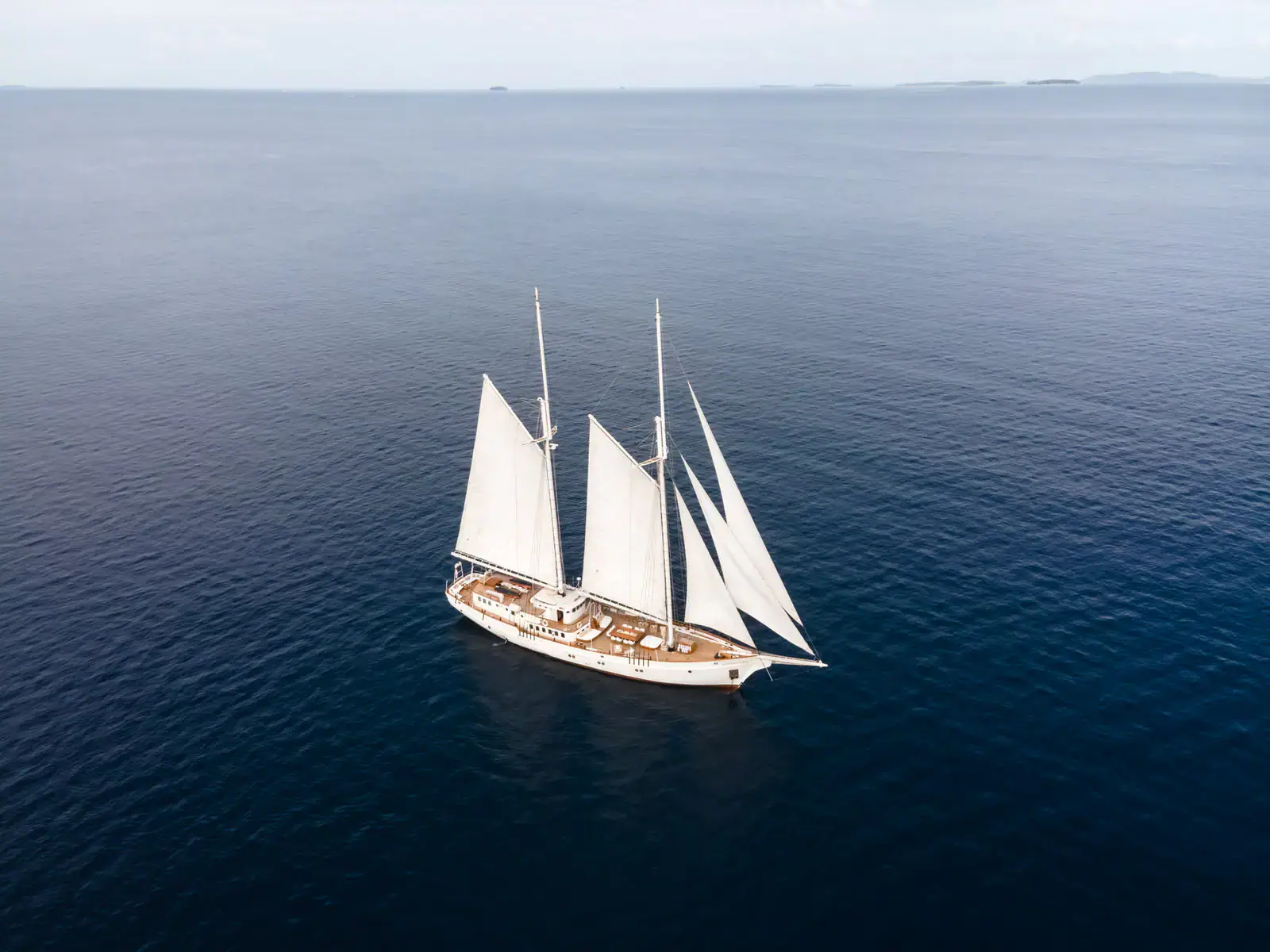 Mutiara Laut Yacht Charter