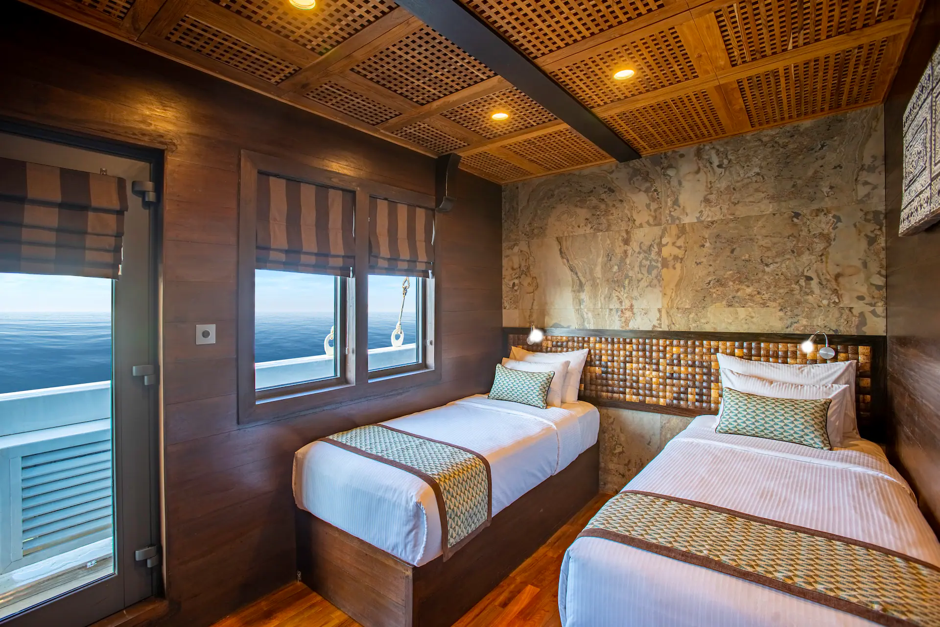 dolphin-suite-in-twin-set-up