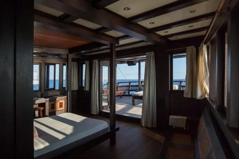 dunia-baru-master-768-x-512