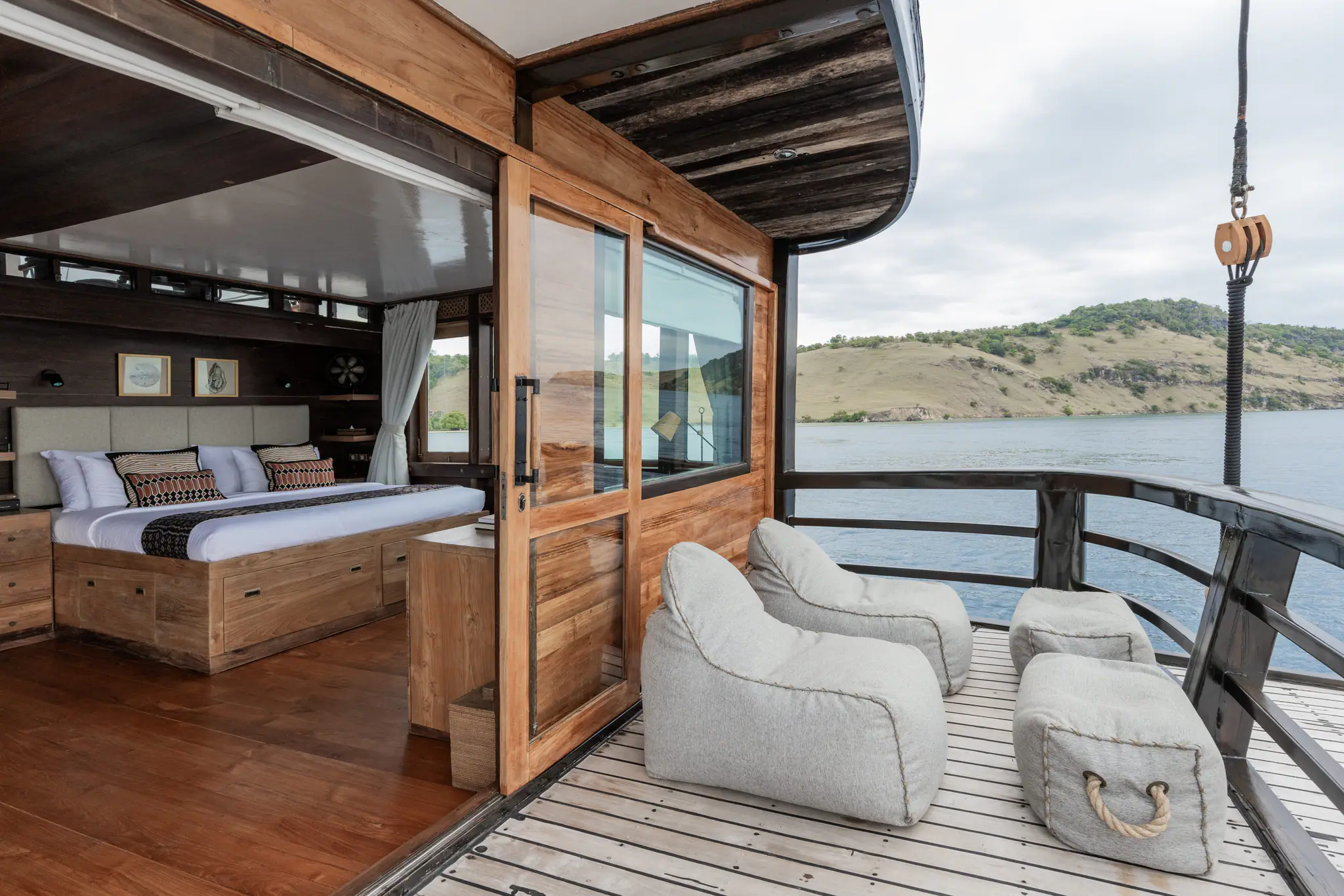 el-aleph-master-cabin-private-balcony