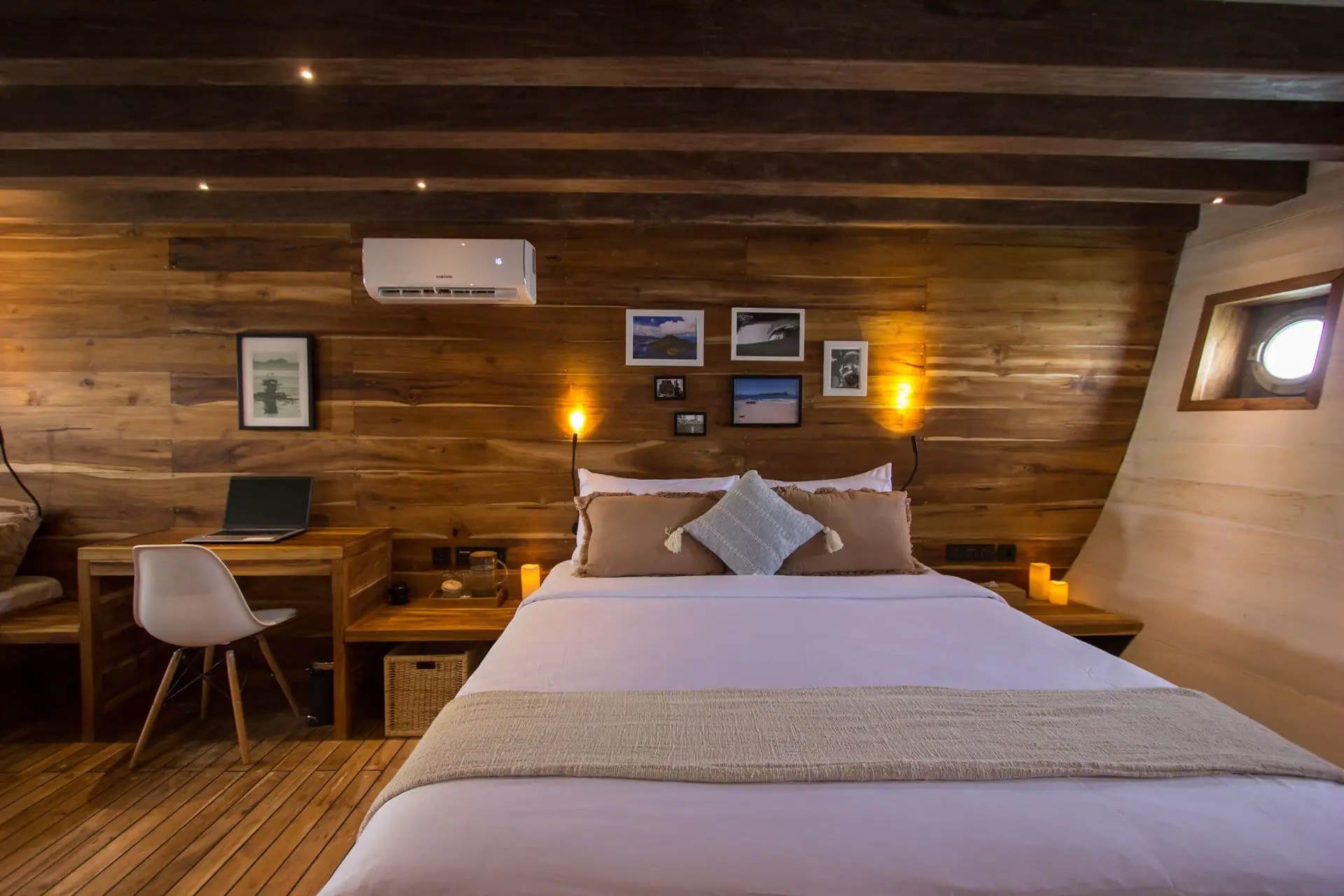 fenides-20-liveaboard-20-mastercabin-2002-1920-x-1280