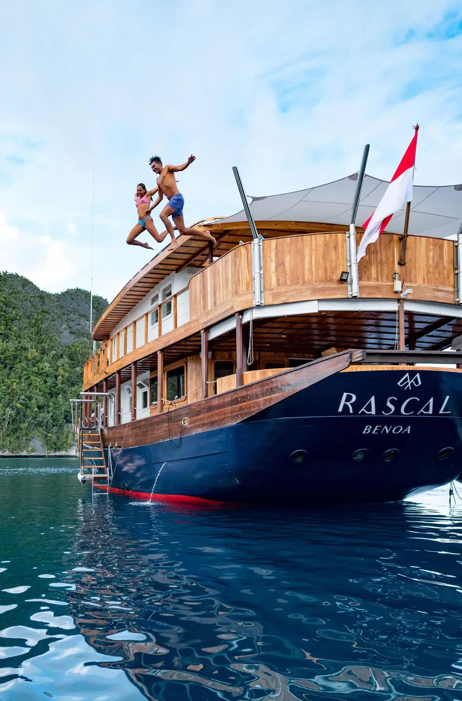 guests-20-jumping-20-from-20-the-20-roof-201-page-0001-1719-x-2606