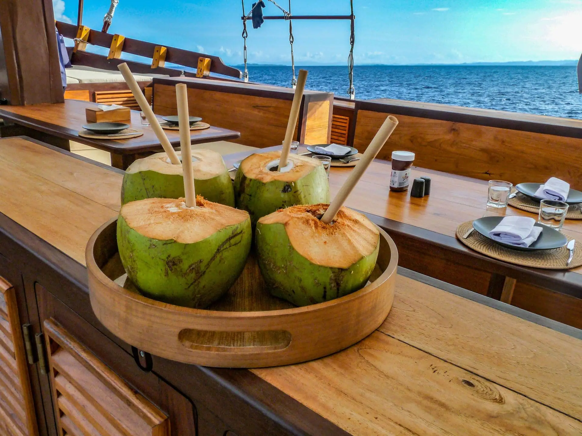 majik-20-cruise-20-20-liveaboard-20-indonesia-20-5-2-1920-x-1440