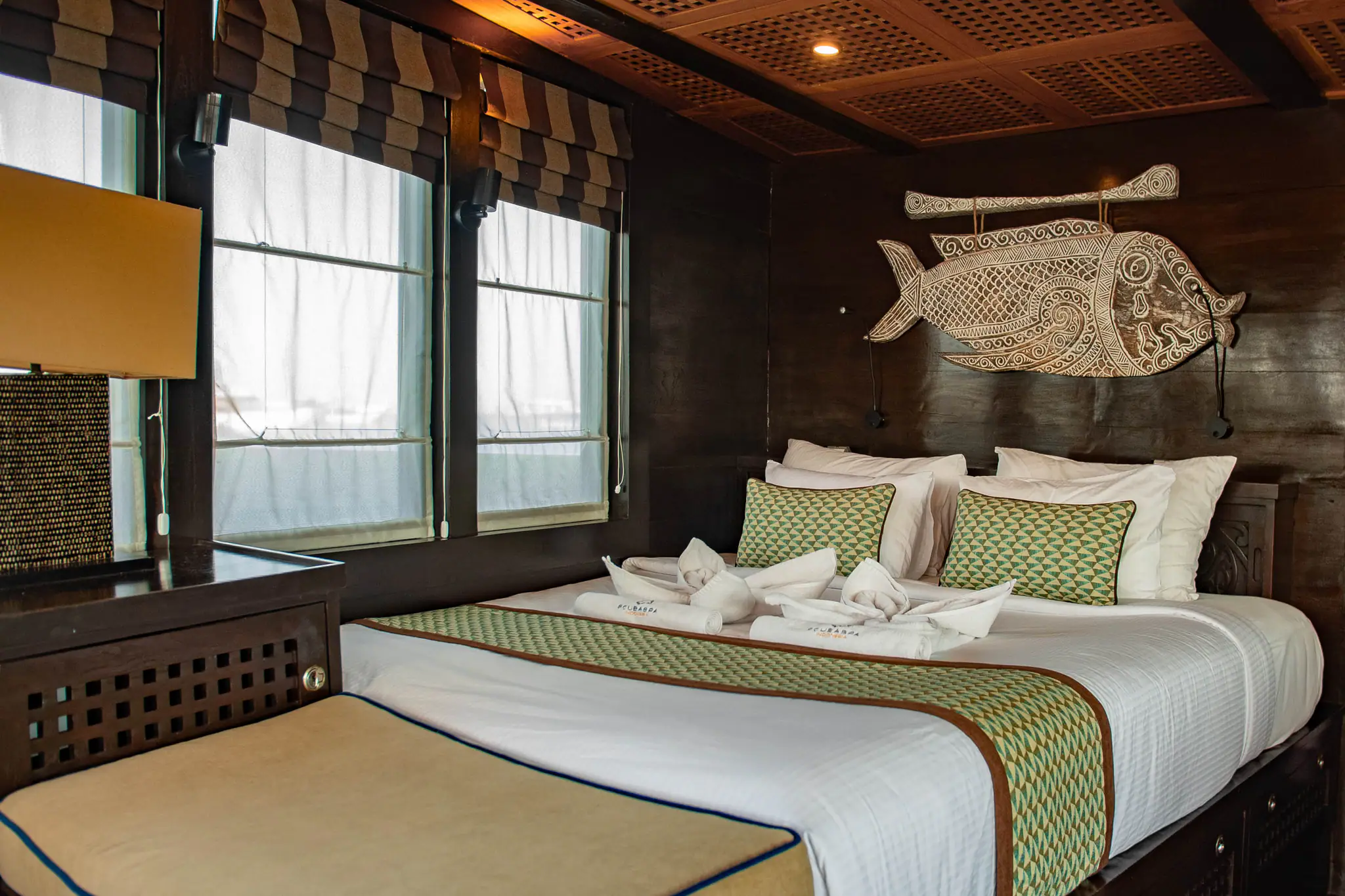 manta-owner-suite-bed