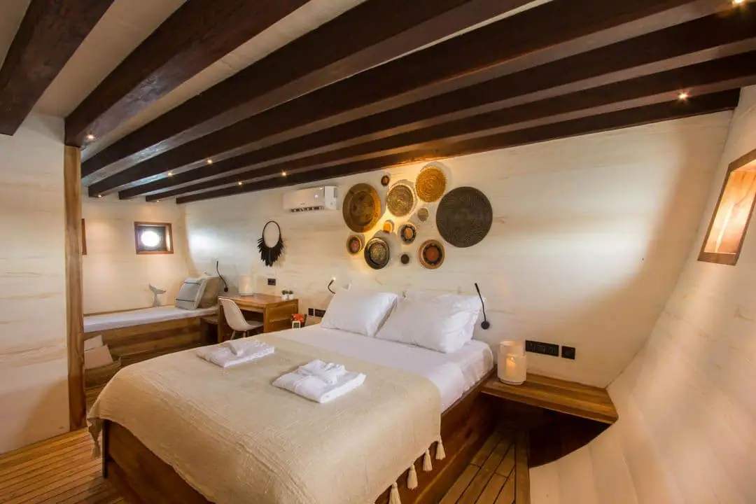 mastercabin-2001-1080-x-720