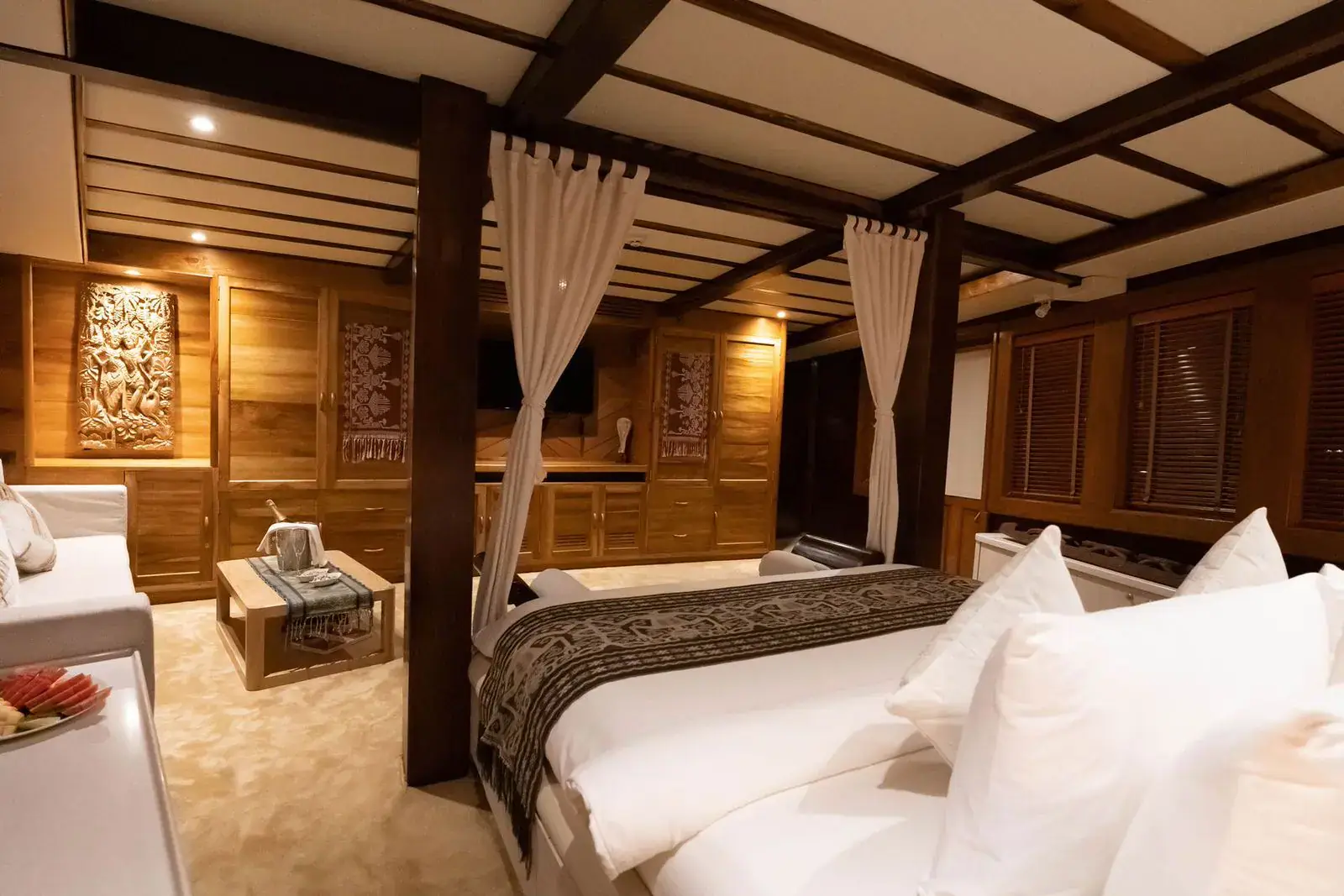 mastercabin-final-3-1920-x-1280