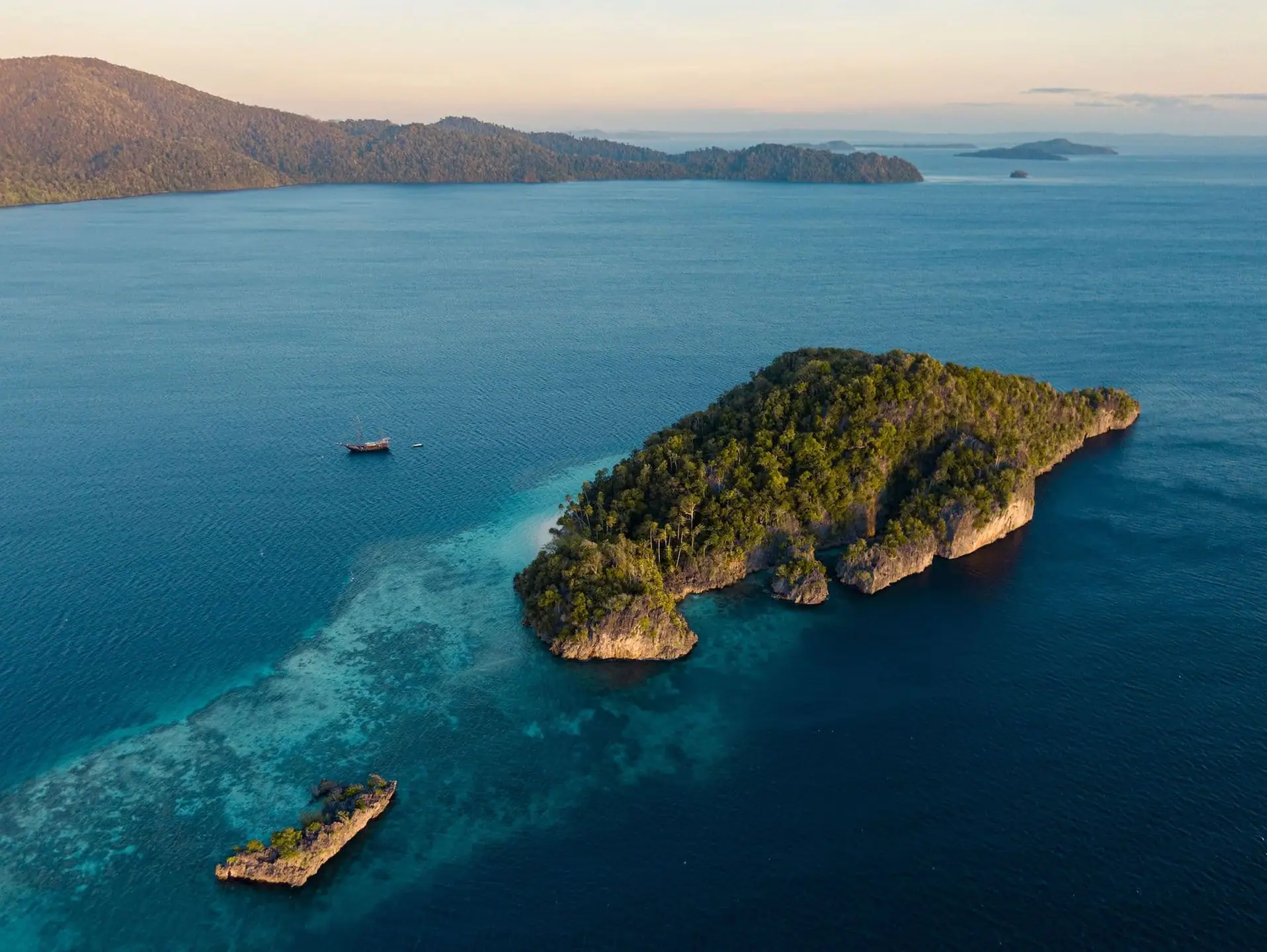 nataraja-anchorage-raja-20-ampat-202020-204-2-1920-x-1443