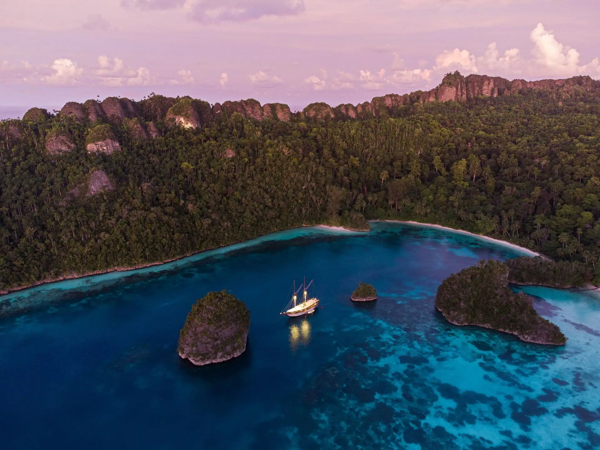 photo-22-1920-x-1440