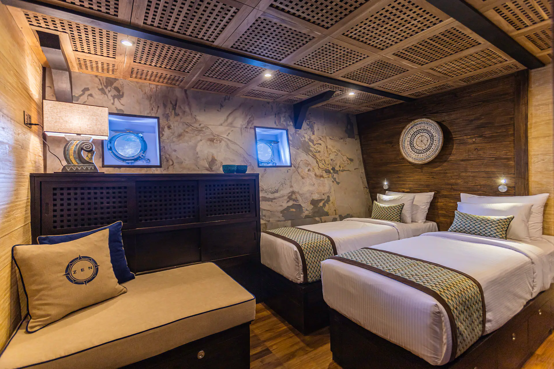sea-star-cabin-twin-bed-set-up