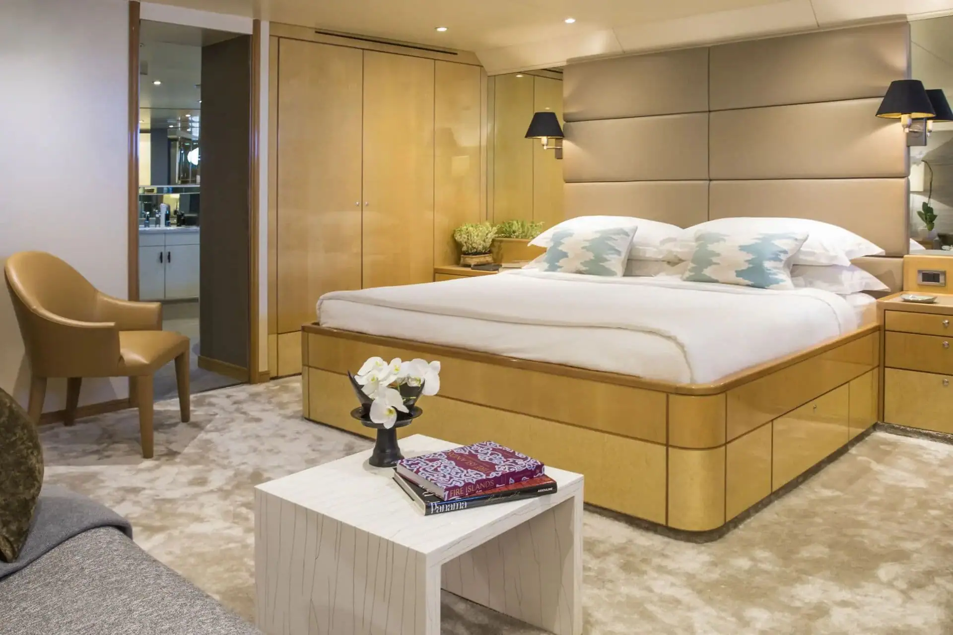 suite-101-cat-i-01-1920-x-1280