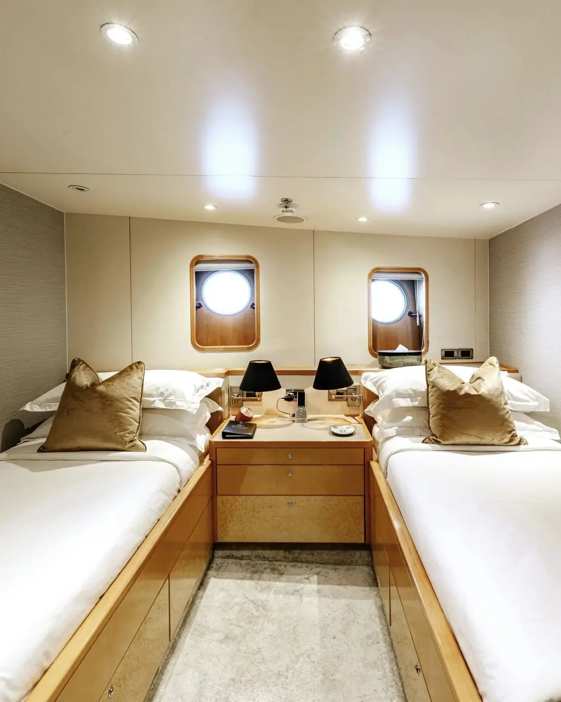 suite-206-cat-iii-01-1800-x-2251