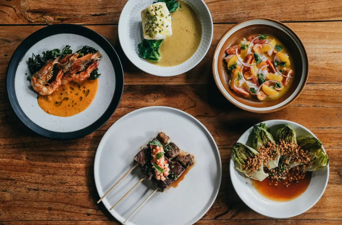 udang-bakar-beef-dabu-dabu-lettuce-bakar-rujak-ikan-grouper-seraten-2