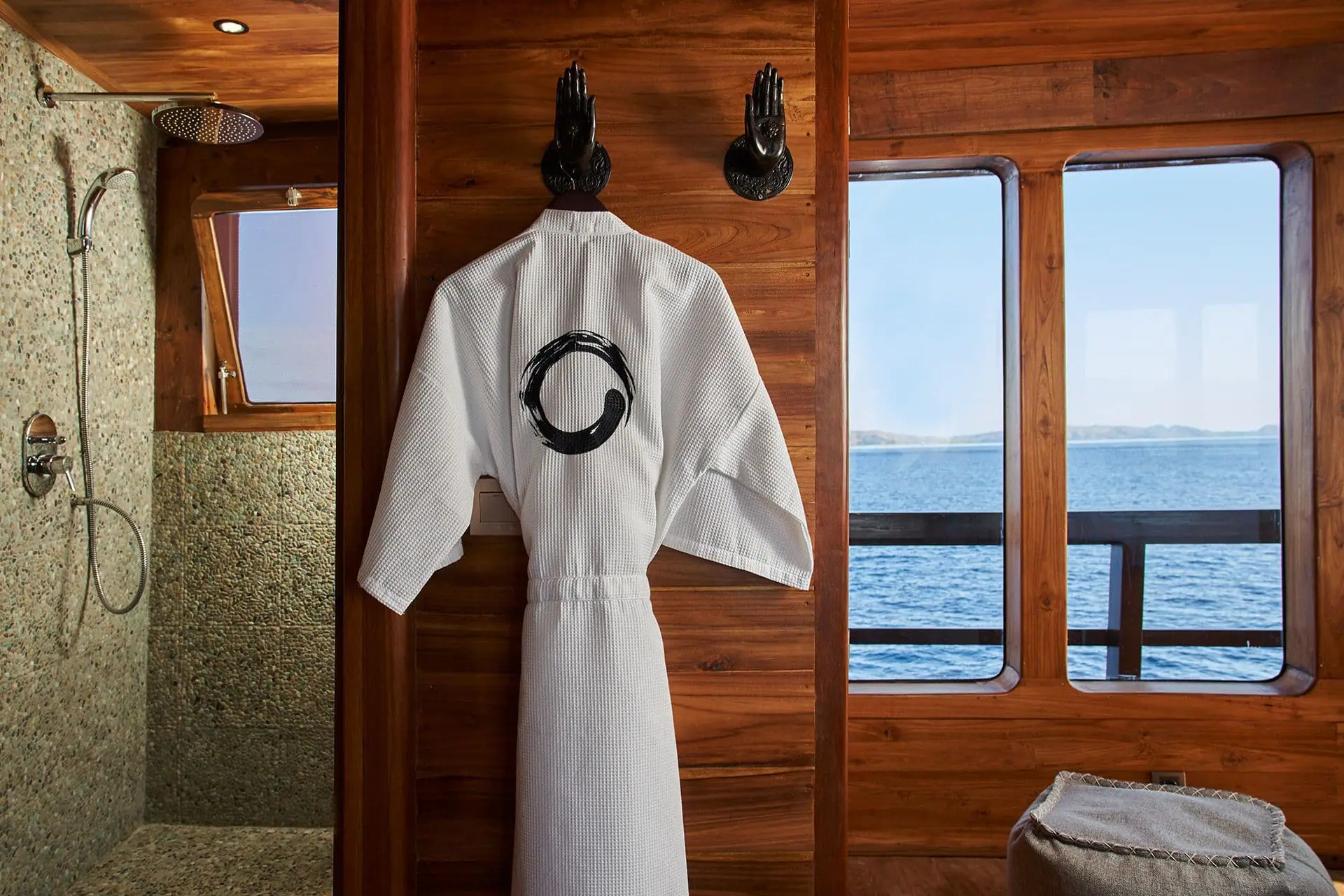 vszc-wxg-m-1920-x-1281